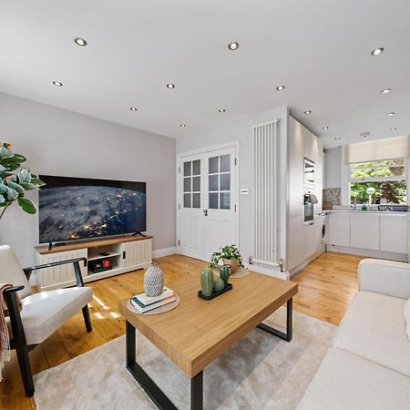 Hidden Gem In Central Location - Beautiful 2 Bed Londra Dış mekan fotoğraf
