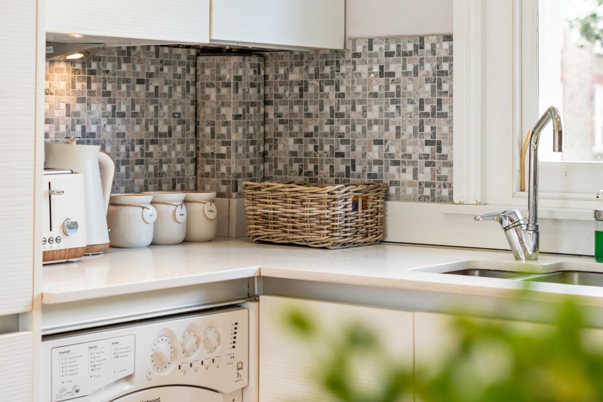 Hidden Gem In Central Location - Beautiful 2 Bed Londra Dış mekan fotoğraf